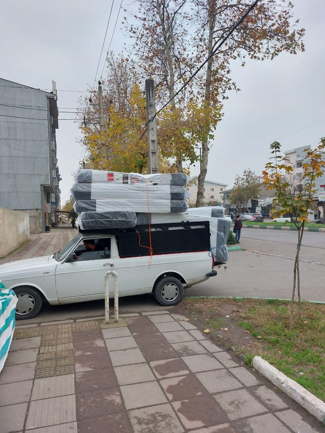 *خوشخواب‌منفصل و متصل طبی فنری رویال اصل اقساط*|تشک تختخواب|رشت, دباغیان|دیوار