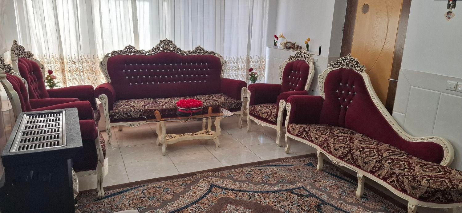 مبلمان سلطنتی مخصوص جهیزیه+میزناهارخوری|مبلمان خانگی و میز عسلی|خمینی‌شهر, |دیوار