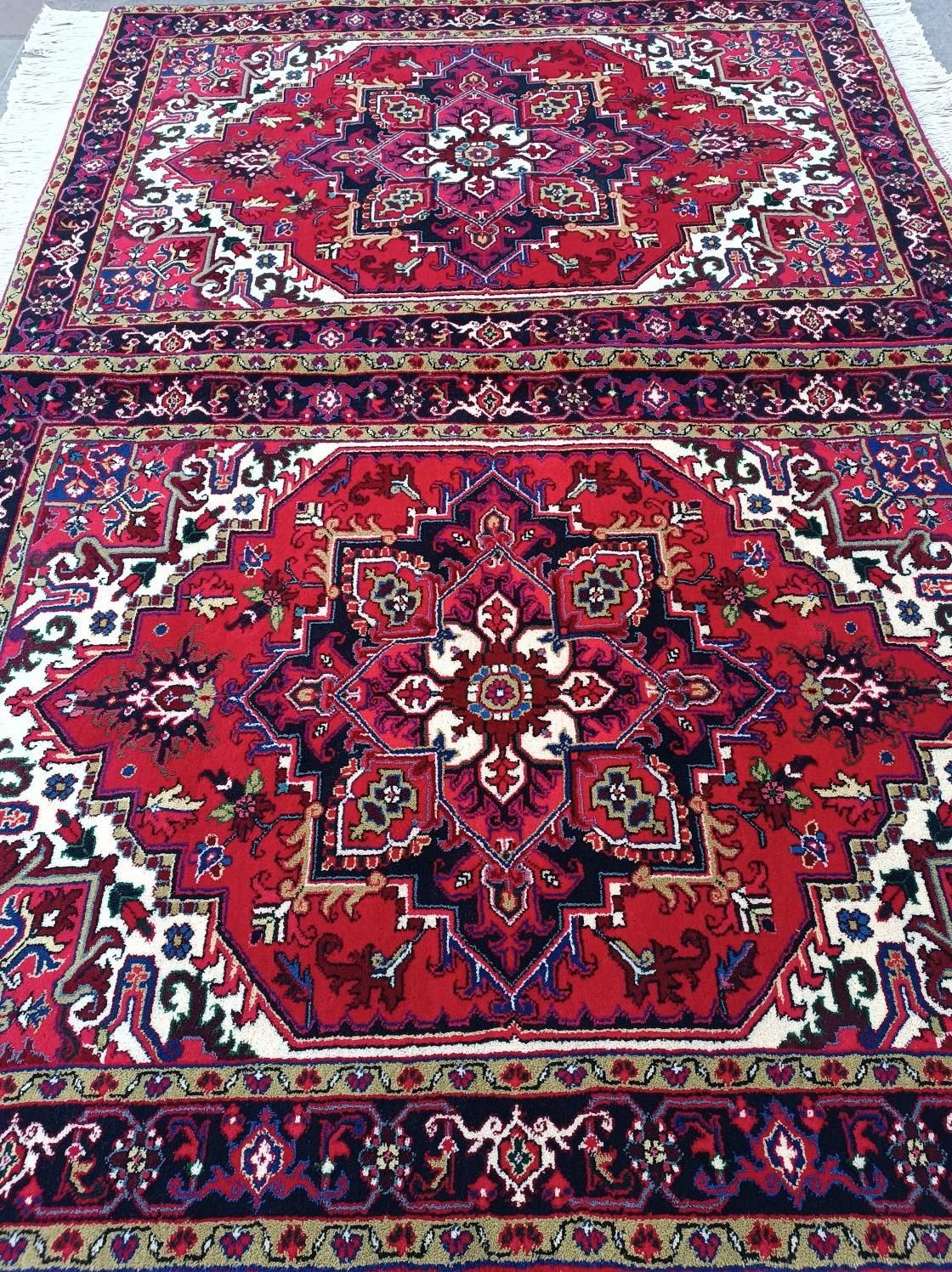 یک جفت قالیچه دستباف هریس نو/تاجری۱/۵۰ × ۲/۱۰|فرش|تهران, استاد معین|دیوار