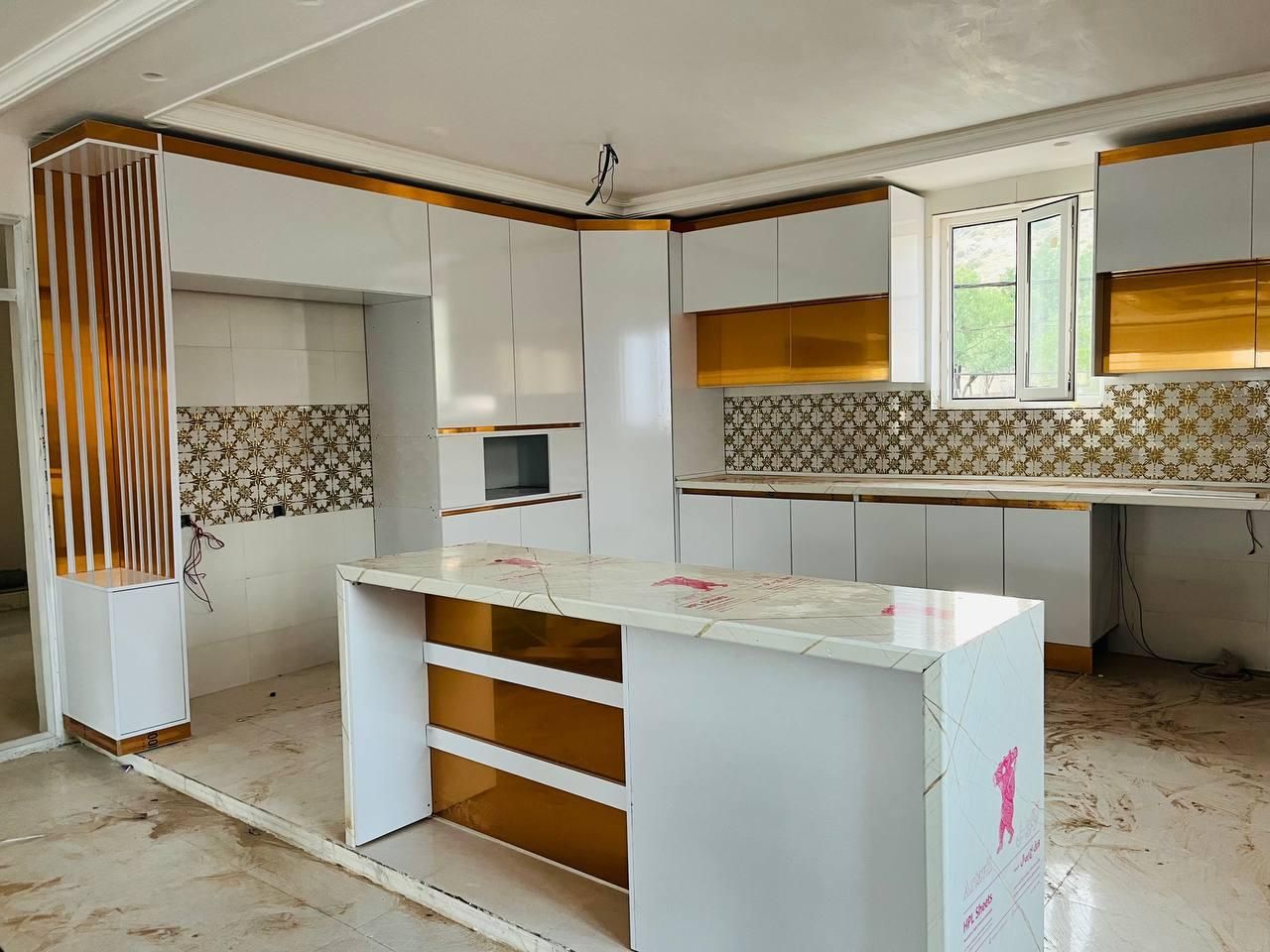 کابینت هایگلاس سفارشی|مصالح و تجهیزات ساختمان|نسیم‌شهر, |دیوار