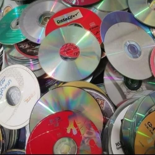 خریدارو فروش ضایعات کتاب کاغذ ،cd باطله، فلزات|عمده‌فروشی|شیراز, پانصد دستگاه ارتش|دیوار