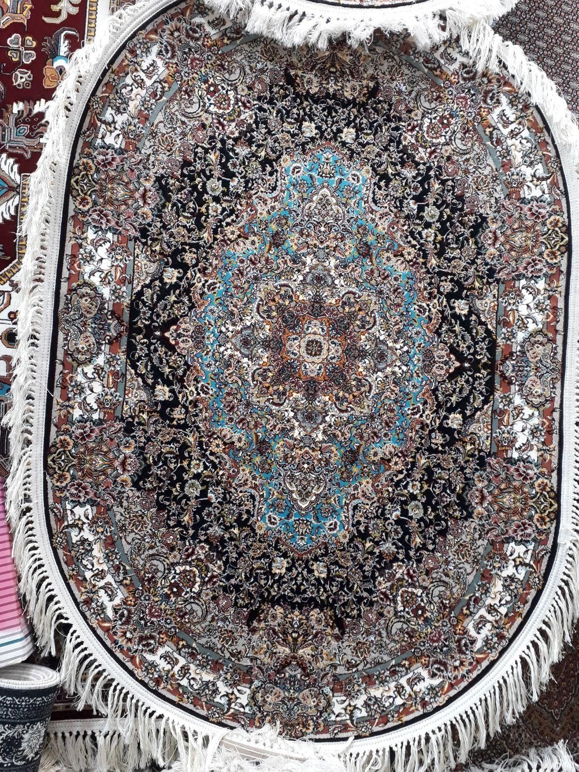 فرش سالاری ۱۰۰۰شانه ماهی۱×۱/۵سایز بیضی|فرش|تبریز, |دیوار