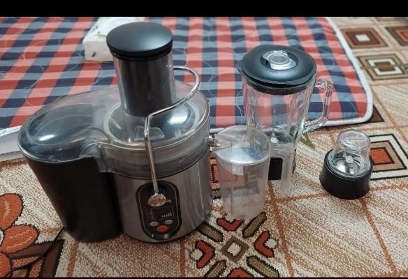 آبمیوه‌گیریBitron خانگی دست‌دوم کم کاربدون‌تعمیر|آبمیوه‌گیر و آب‌مرکبات‌گیر|اصفهان, جی شیر|دیوار