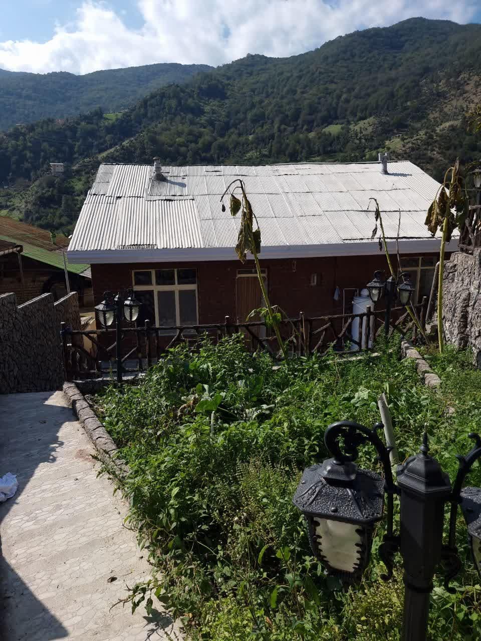 ویلا با ۵۰۰متر زمین حدودا و ۱۳۰متر بنا|فروش خانه و ویلا|پل سفید, |دیوار