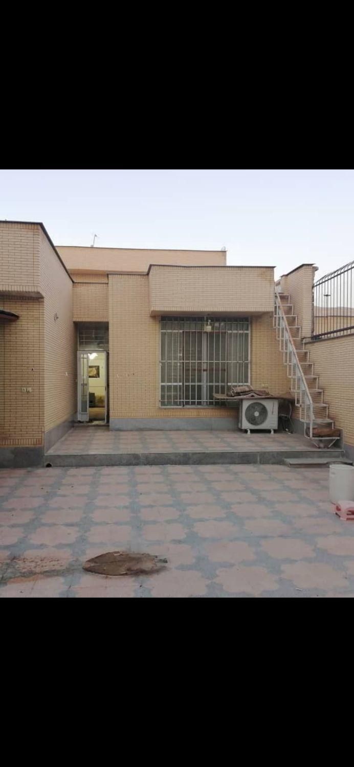 فروش ویلایی 2 طبقه 330 متری ۵ خوابه در ابونصر|فروش خانه و ویلا|شیراز, طلاب|دیوار