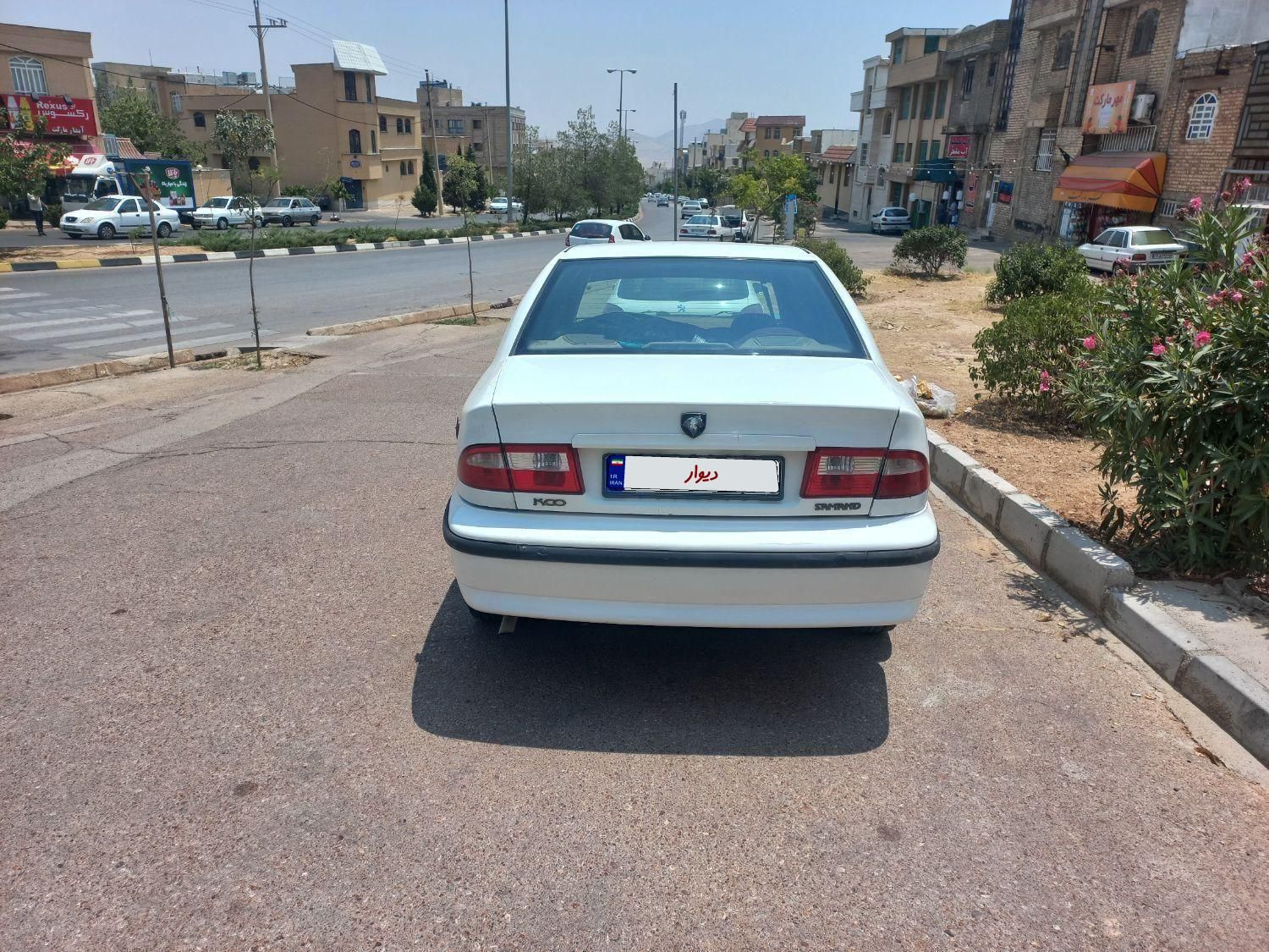 سمند EF7 دوگانه کارخانه  ۱۳۹۰|خودرو سواری و وانت|شیراز, شهرک گلستان|دیوار