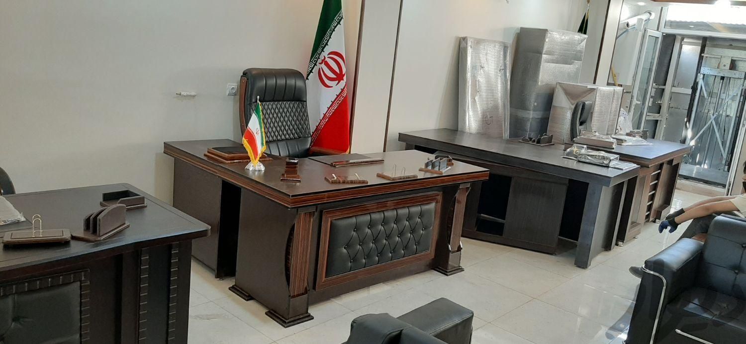 میز مدیریت هایگلاس ۱۸۰ الدار  + صندلی گردان|مبلمان اداری|اصفهان, هفتون|دیوار