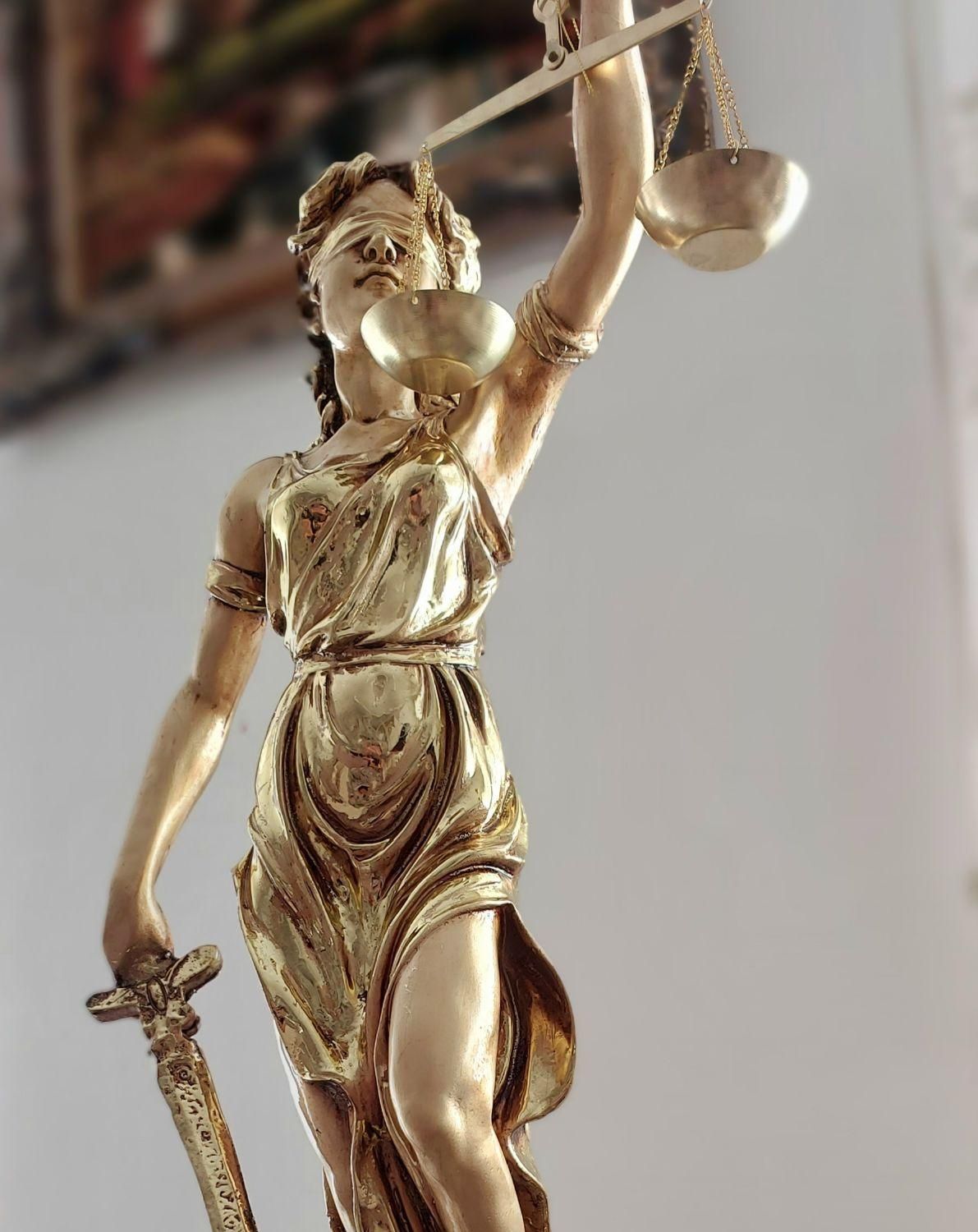 وکیل پایه یک دادگستری|خدمات مالی، حسابداری، بیمه|تبریز, |دیوار