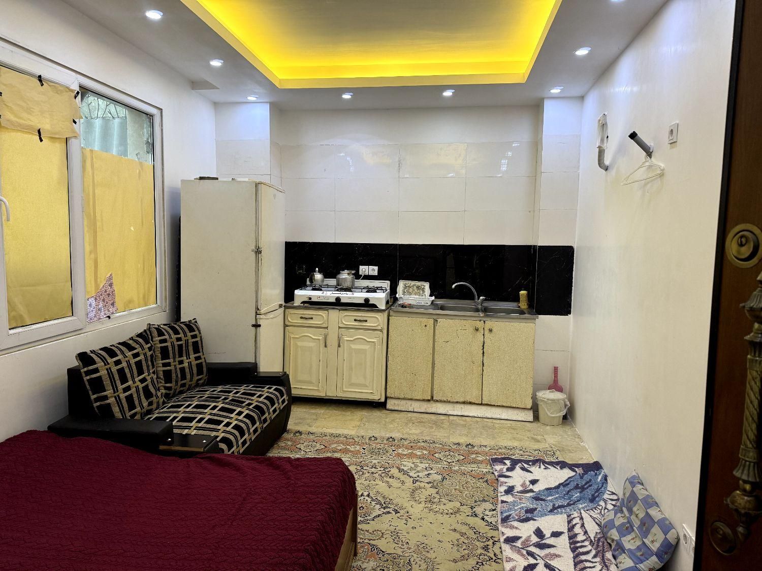 اجاره سوییت نوساز بسیار تمیز پارکینگ دار|اجارهٔ کوتاه‌مدت آپارتمان و سوئیت|بندرعباس, |دیوار