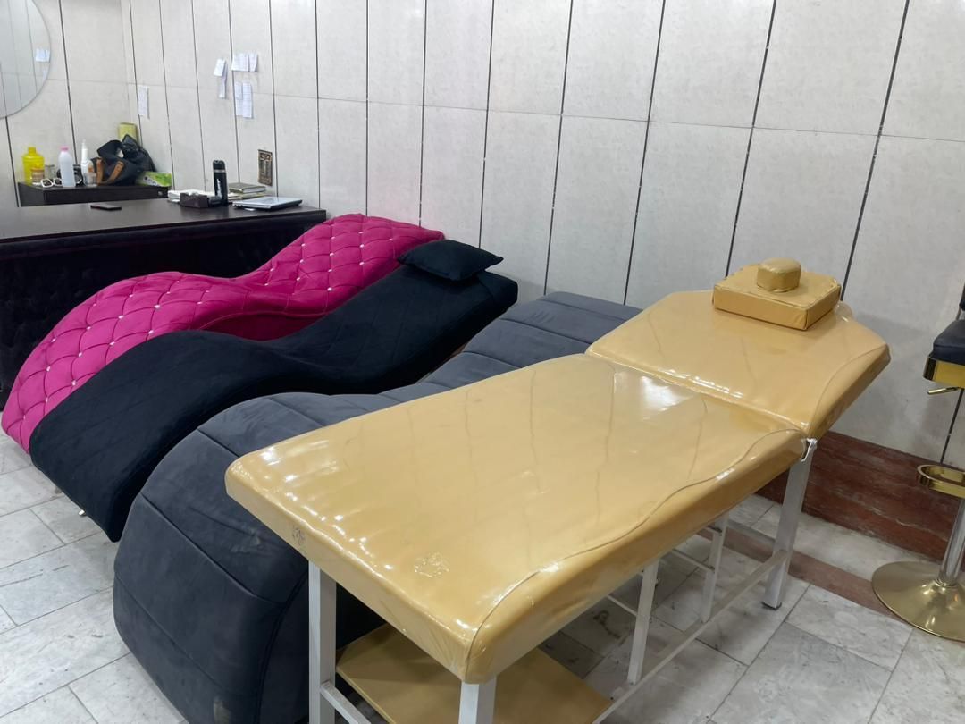 انواع آینه لایت میزناخن دکور آرایشگاه صندلی مردانه|آرایشگاه و سالن‌های زیبایی|تهران, شهرک ابوذر|دیوار