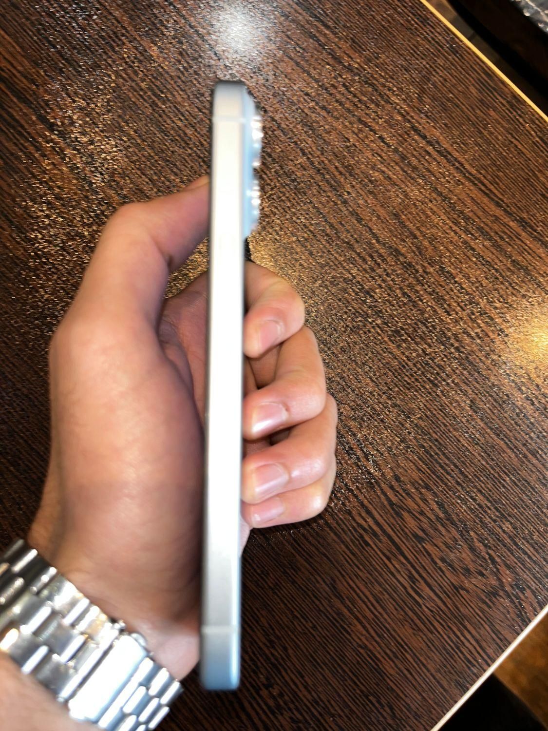 اپل iPhone 15 با حافظهٔ ۱۲۸ گیگابایت مشابه نو|موبایل|تهران, سلسبیل|دیوار