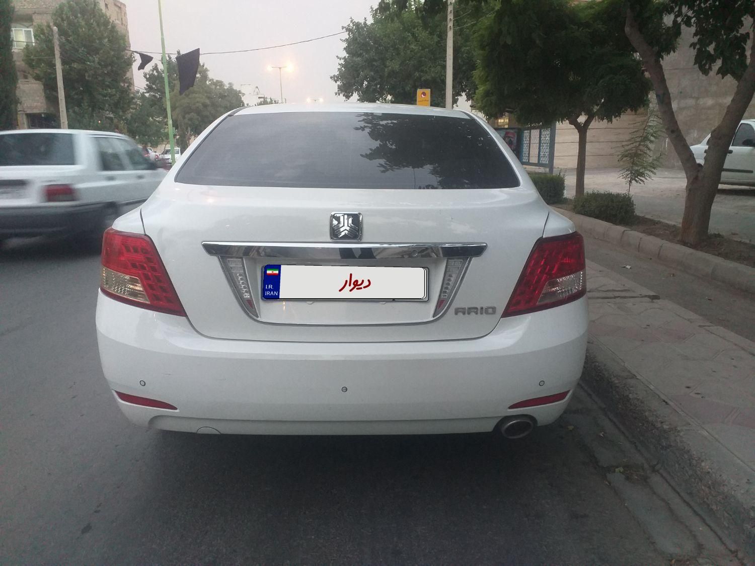 آریو اتوماتیک 1600cc، مدل ۱۳۹۷|خودرو سواری و وانت|اصفهان, آفاران|دیوار