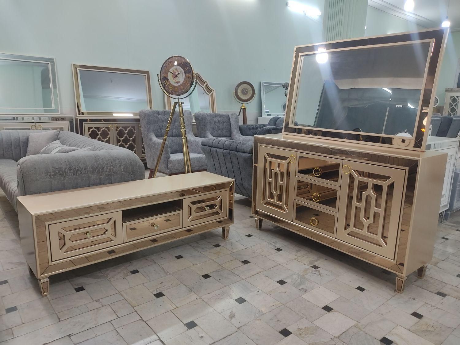 کنسول مشبک آینه چند ضلعی|بوفه، ویترین، کنسول|قم, نیروگاه|دیوار