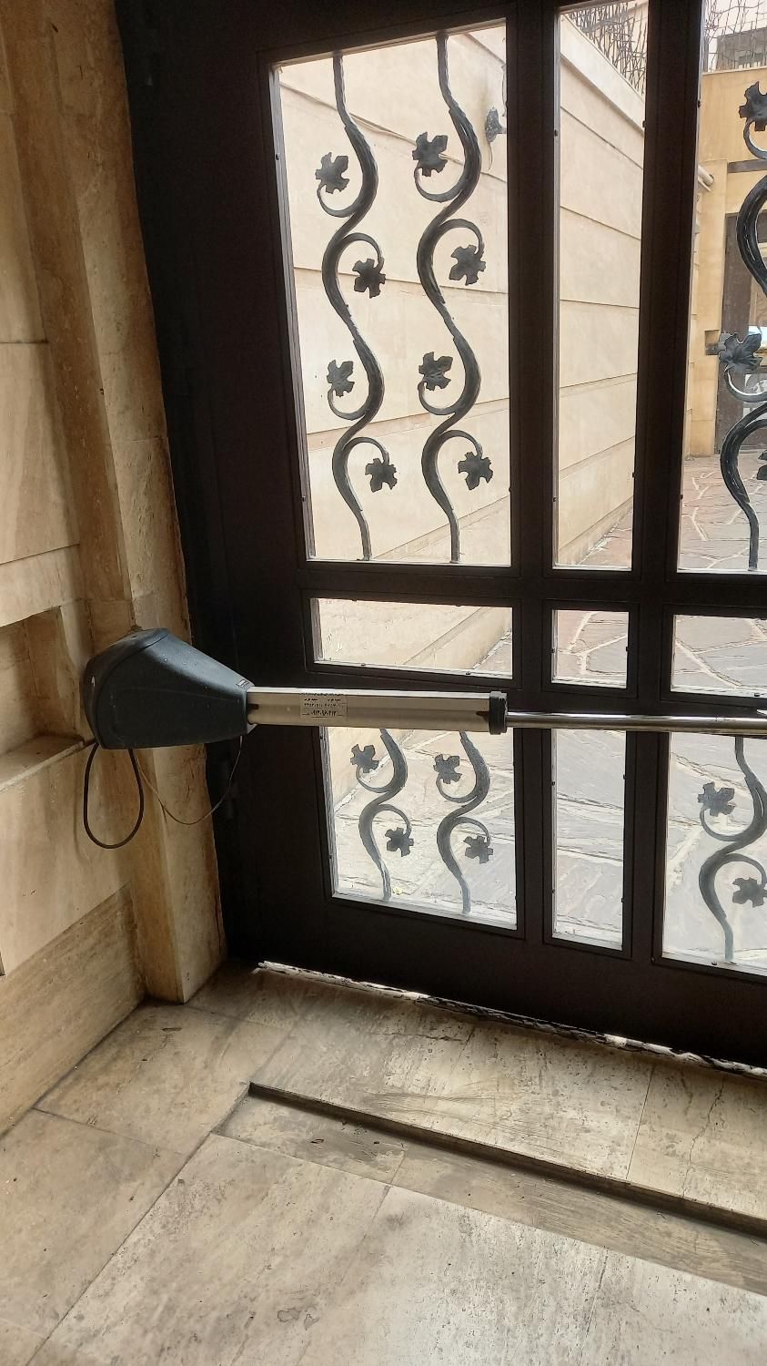 قفل برقی آرام بند تعمیرات جک پارکینگی  کرکره برقی|خدمات پیشه و مهارت|تهران, تهران‌سر|دیوار