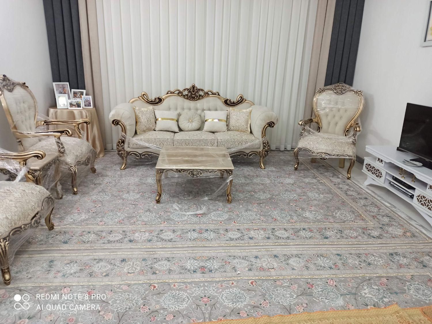 مبل سلطنتی افسون چوب گردو|مبلمان خانگی و میز عسلی|همدان, |دیوار