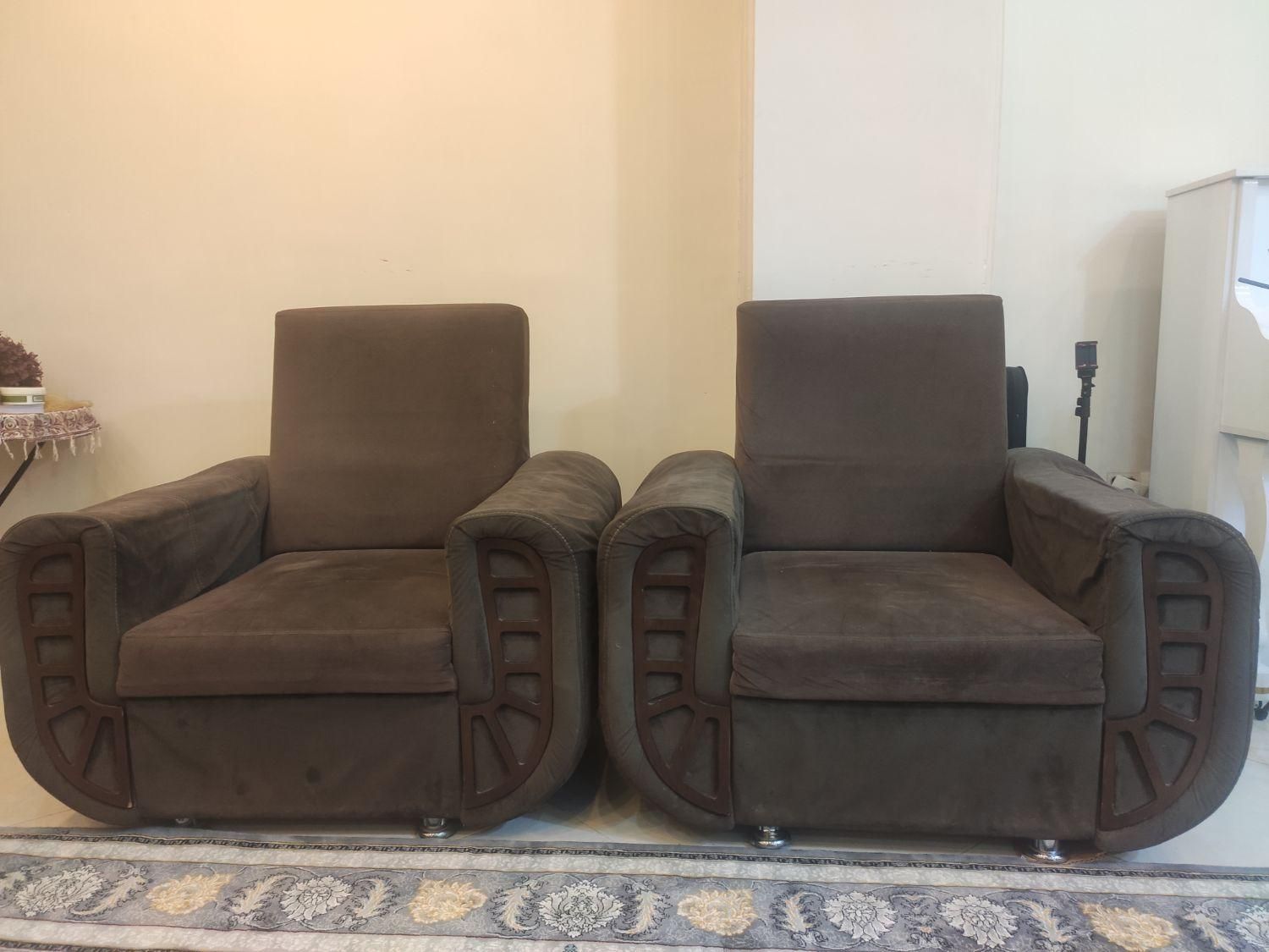 مبل ۵ نفره تختخواب شو و باکس دار|مبلمان خانگی و میز عسلی|کرج, کوی کارمندان شمالی|دیوار