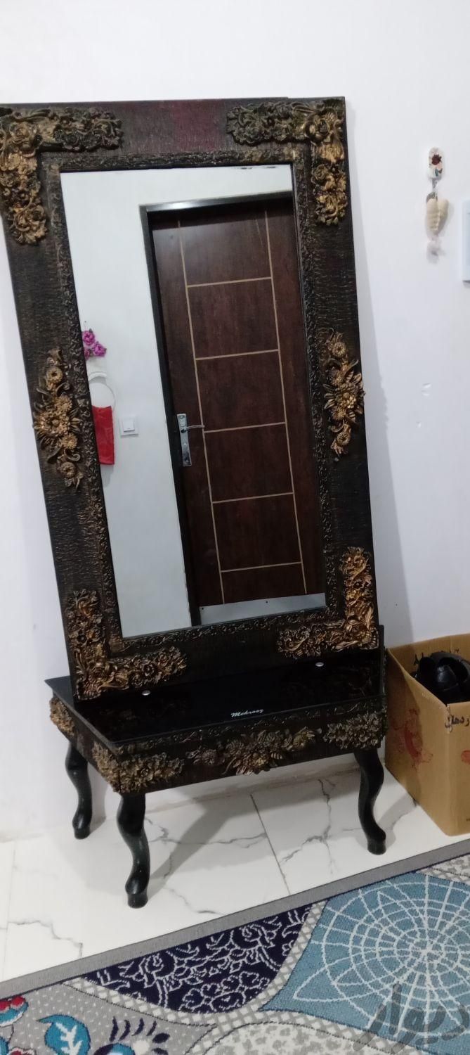 آینه ومیز|آینه|صباشهر, |دیوار