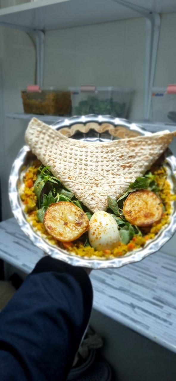 ساندویچ/سیب زمینی ترشی/قبول سفارشات برای مراسمات|خوردنی و آشامیدنی|قم, باغ شازده|دیوار