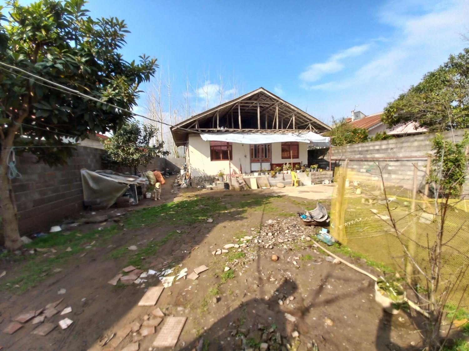 ویلا ۳۲۰ متری فاصله نزدیک با شهر لشت نشا|فروش خانه و ویلا|لشت نشا, |دیوار