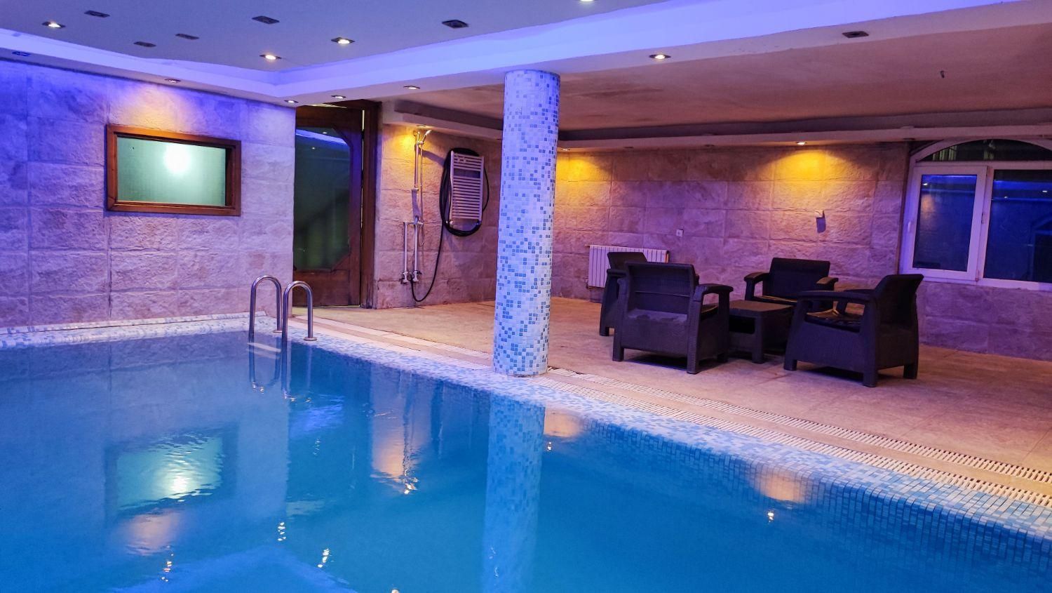 ویلا مبله استخر سرپوشیده|اجارهٔ کوتاه‌مدت ویلا و باغ|لواسان, |دیوار