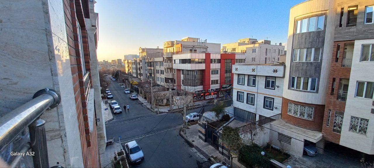 آپارتمان85متر واریان شهر رزکان/ زنبق ها/ آسانسور|فروش آپارتمان|کرج, شهرک بنفشه|دیوار