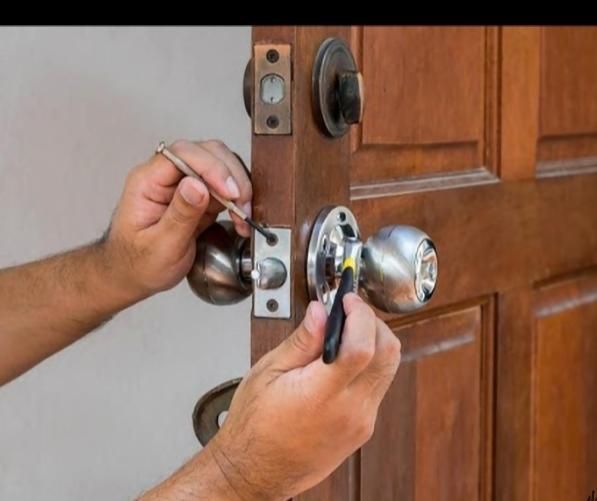 کلیدسازی سیاربدون تعطیل۲۴ ساعت ضدسرقت منزل ماشین|خدمات پیشه و مهارت|ارومیه, |دیوار