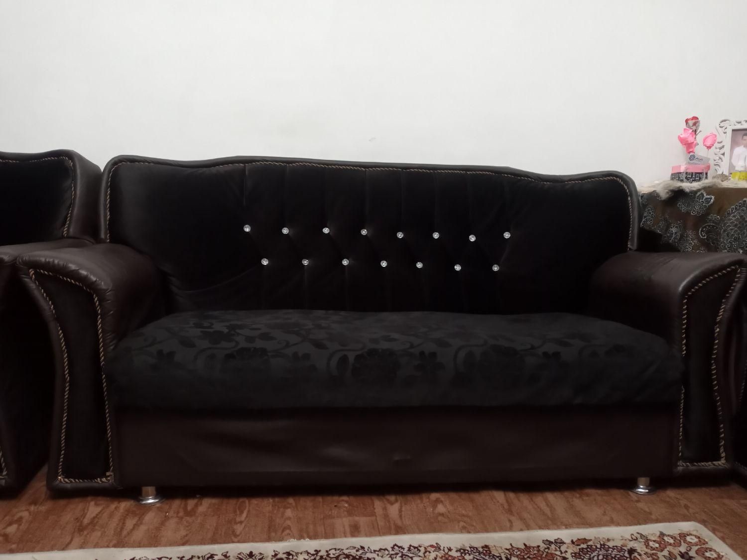 مبل رایگان|مبلمان خانگی و میز عسلی|رشت, معلولین|دیوار