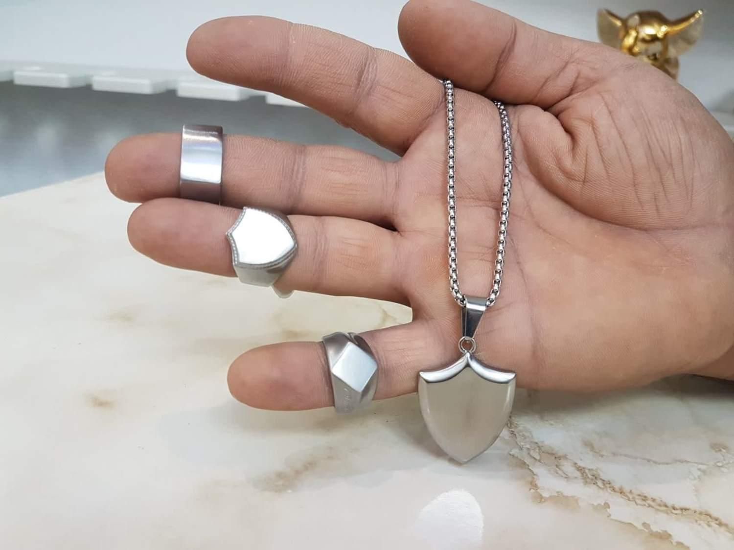 انگشتر و گردنبند مردانه|بدلیجات|تهران, خاوران|دیوار