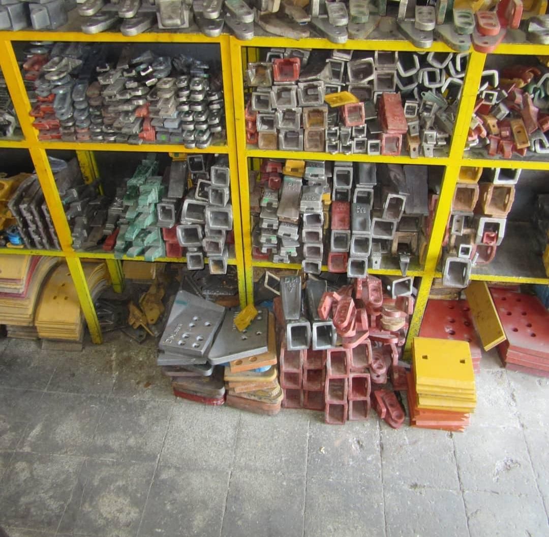 ناخن و کلنگ لودر،بیل مکانیکی،مینی بیل،بلدوزر|قطعات یدکی و لوازم جانبی|تهران, آذری|دیوار