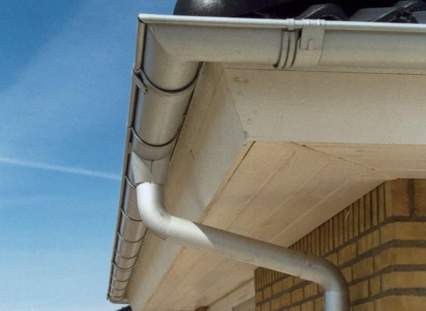 نصاب حرفه ای انواع ناودان و آبراهه (حبیب ملک پور)|خدمات پیشه و مهارت|کلاردشت, |دیوار