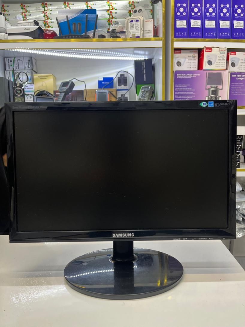 مانیتور استوک دوربین مداربسته کامپیوتر LG-SAMSUNG|قطعات و لوازم جانبی رایانه|اصفهان, جوزدان الیادران|دیوار