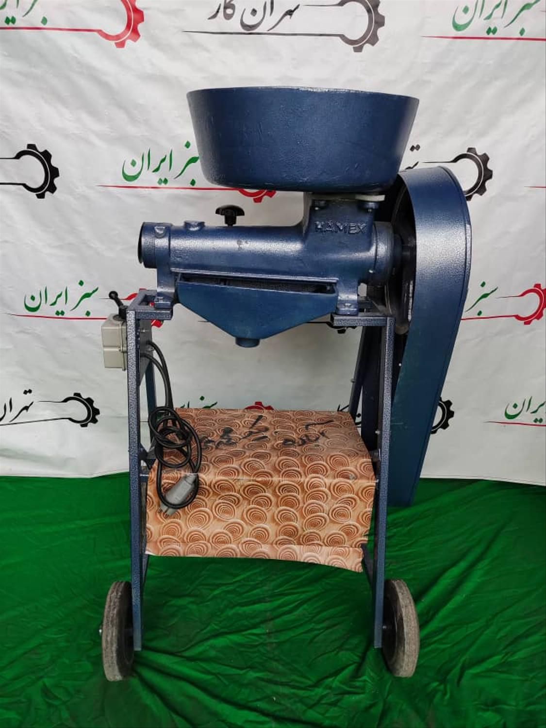 خمیرهمزن همه وزن پوست کن گردو و آبگوجه گیر|خردکن، آسیاب، غذاساز|جیرفت, |دیوار