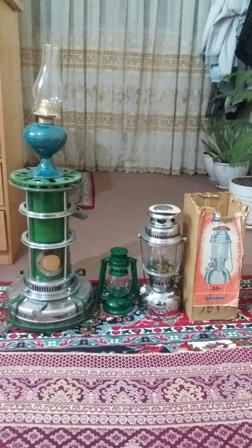 زنبوری-علاالدین-چراغ سفالی فیروزه ای -آکبند|کلکسیون اشیاء عتیقه|هشتگرد, |دیوار