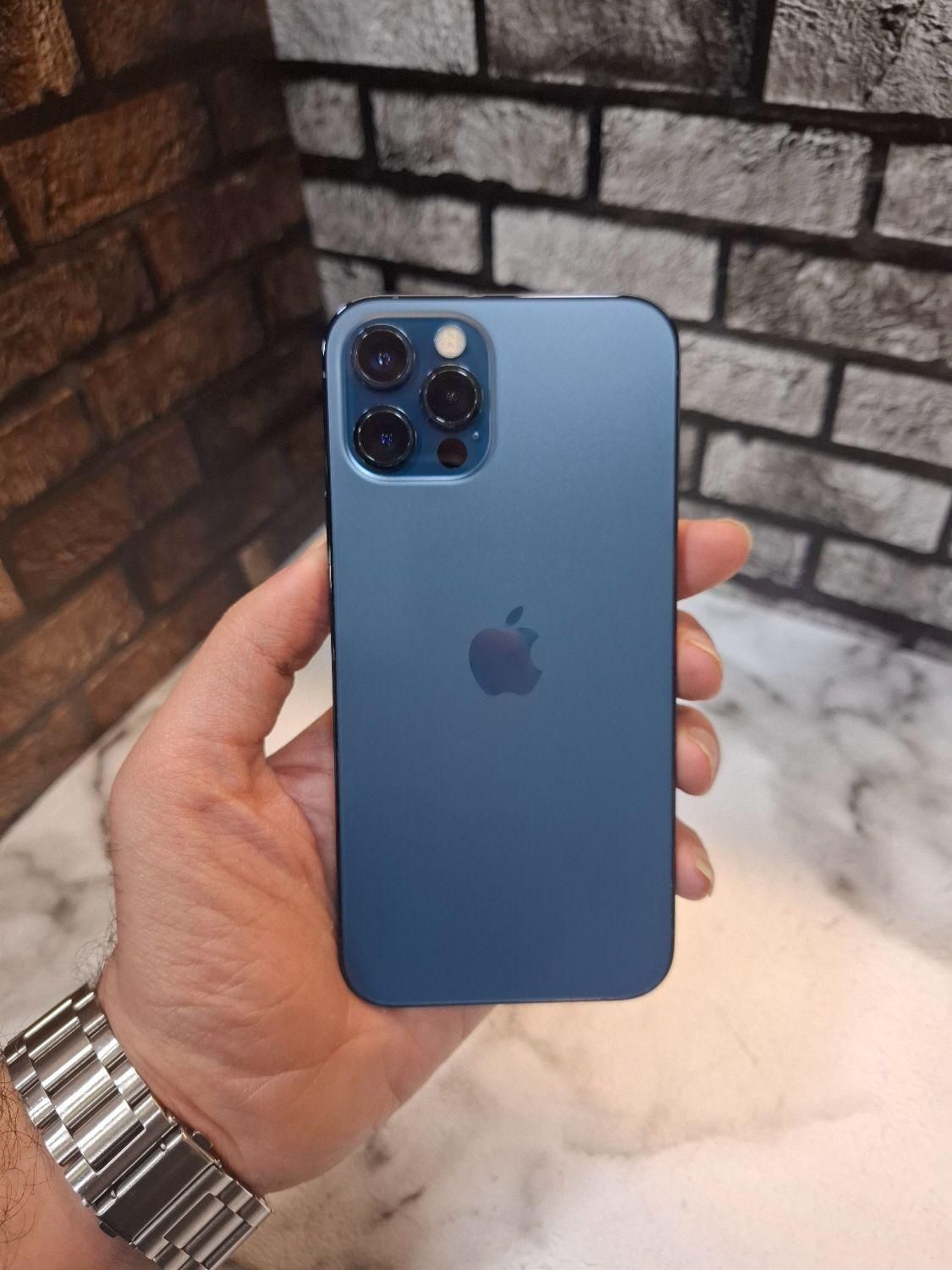 ایفون iPhone 12 Pro با حافظهٔ ۲۵۶ گیگابایت|موبایل|تهران, امامزاده حسن(ع)|دیوار