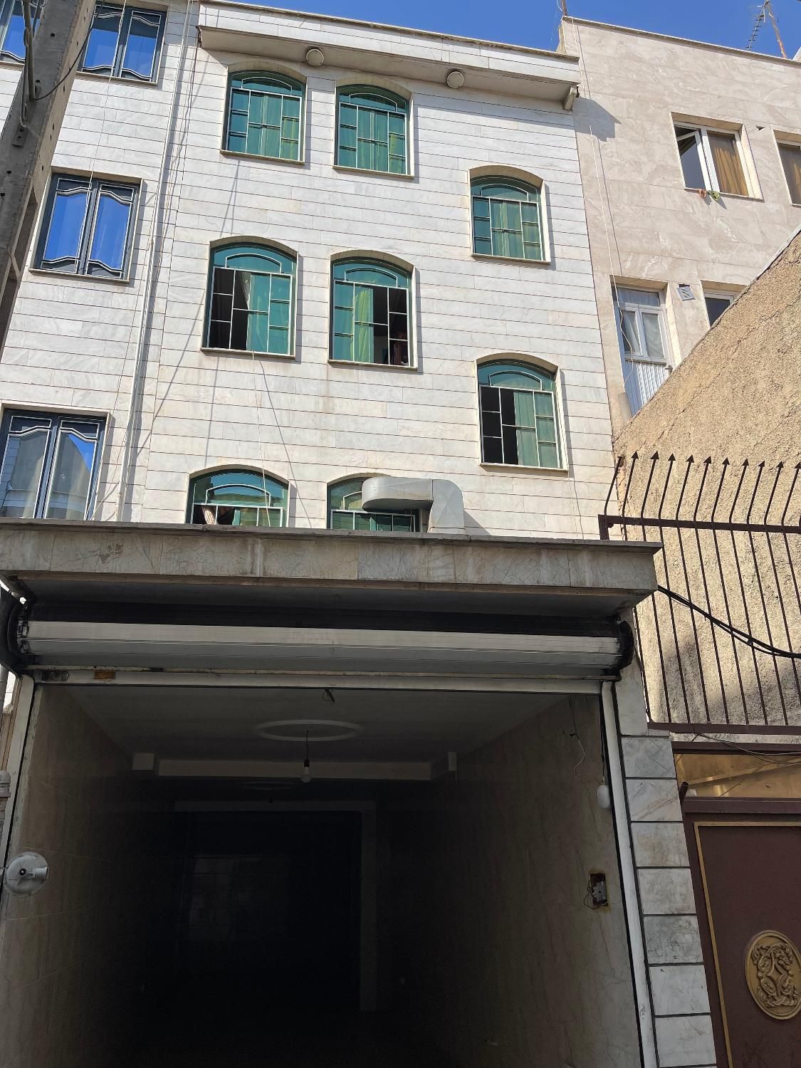 خانه ۷۵متری ۴طبقه بین پوریای ولی و خیابان نور|فروش زمین و ملک کلنگی|تهران, نعمت‌آباد|دیوار