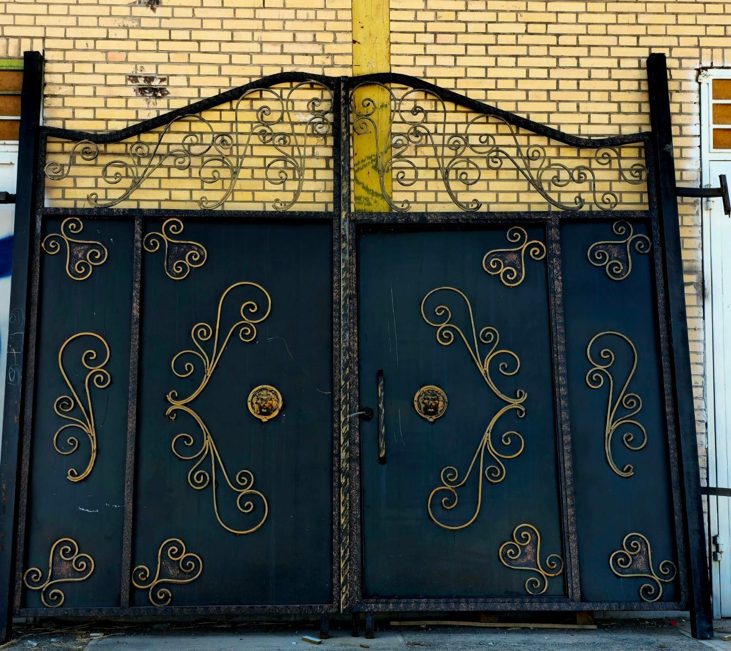 درب ویلایی کله شیری|مصالح و تجهیزات ساختمان|بم, |دیوار