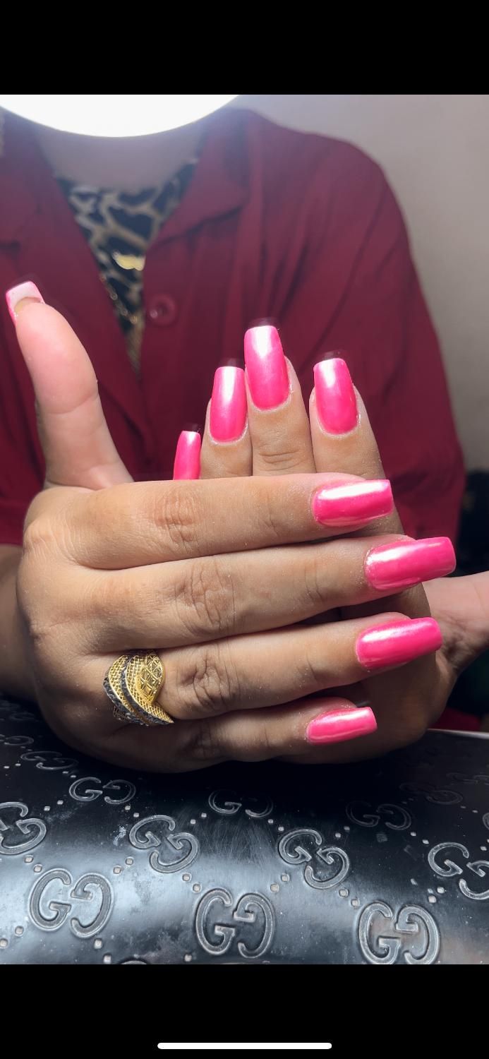 کاشت ناخن با متریال ژل با چند سال سابقه|خدمات آرایشگری و زیبایی|رشت, معلم|دیوار