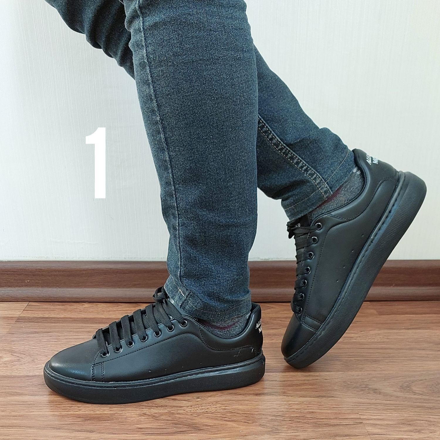 ونس سفید ونس مشکی|کیف، کفش، کمربند|سهند, |دیوار