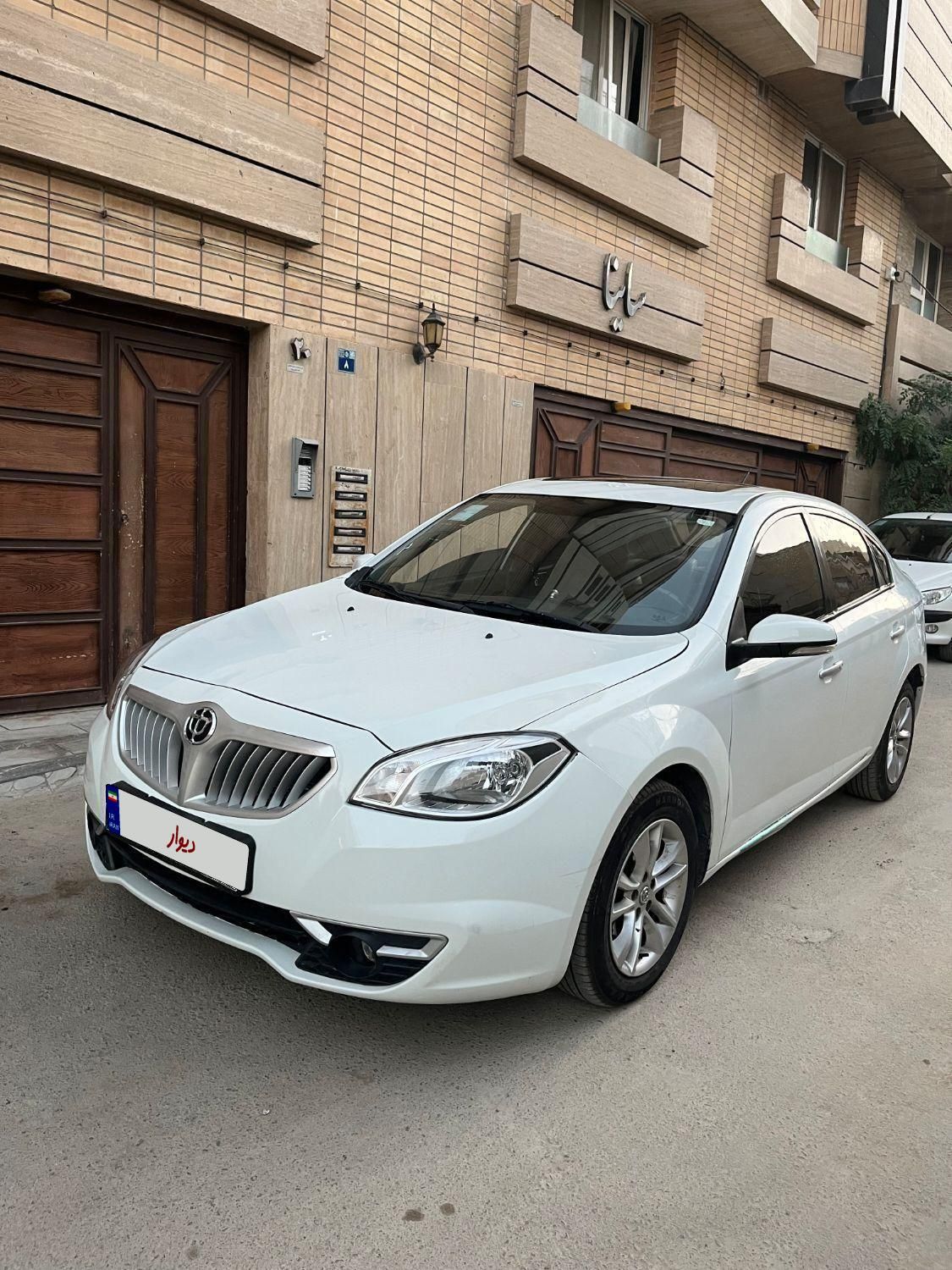برلیانس H330 اتوماتیک 1650cc، مدل ۱۳۹۷|خودرو سواری و وانت|اصفهان, سیچان|دیوار