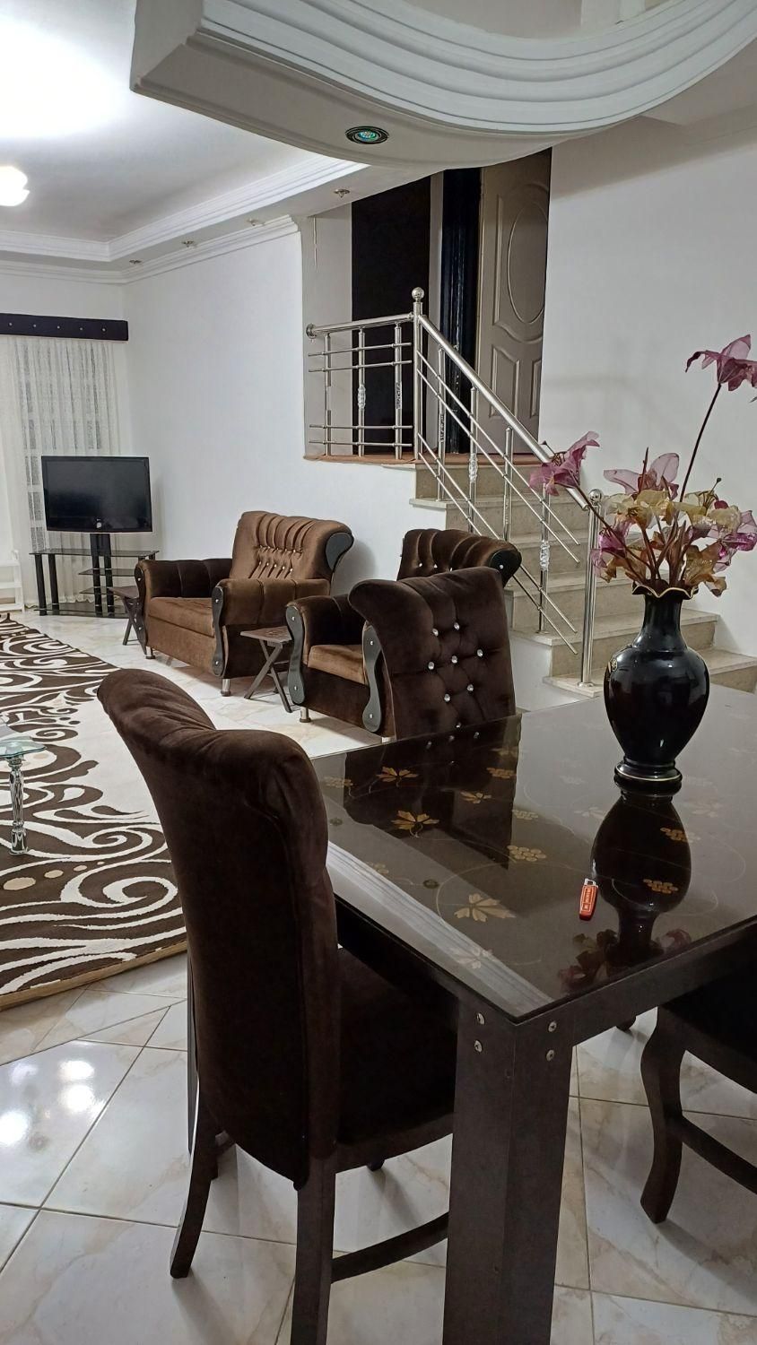 ویلای دربستی دوبلکس|اجارهٔ کوتاهمدت ویلا و باغ|تنکابن, |دیوار