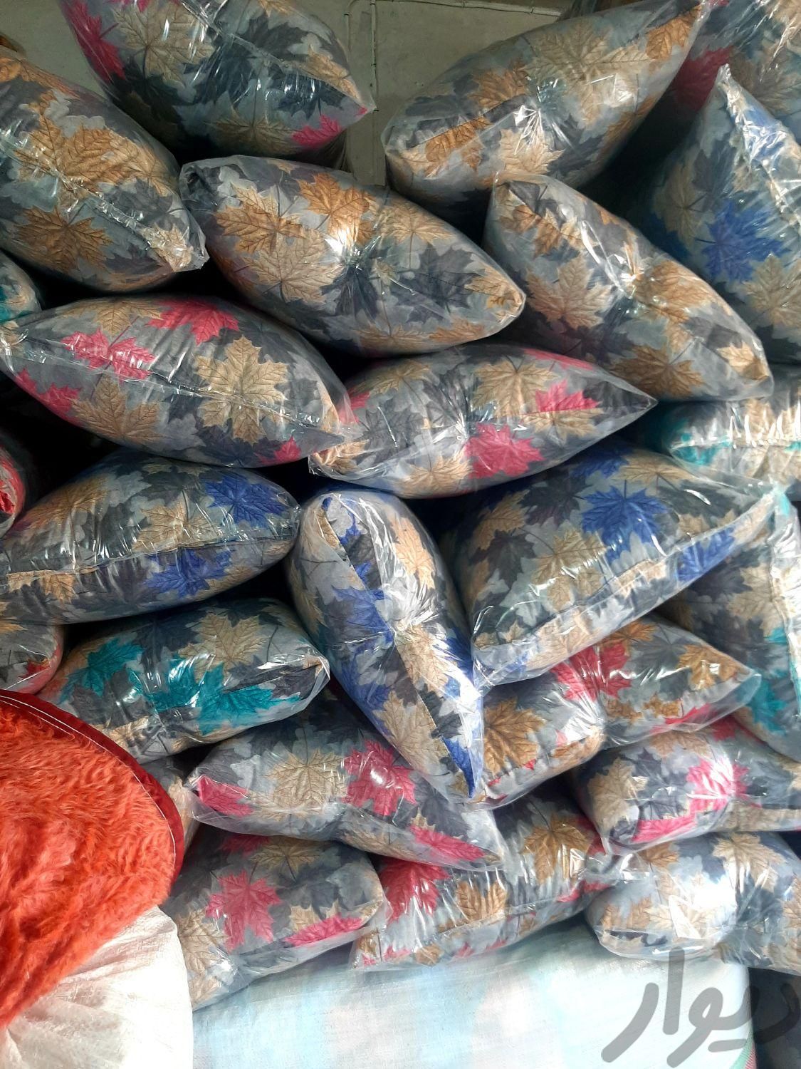 بالش صفت بادوام الیاف لایکو در رنگ بندی|رختخواب، بالش و پتو|تهران, عبدل‌آباد|دیوار