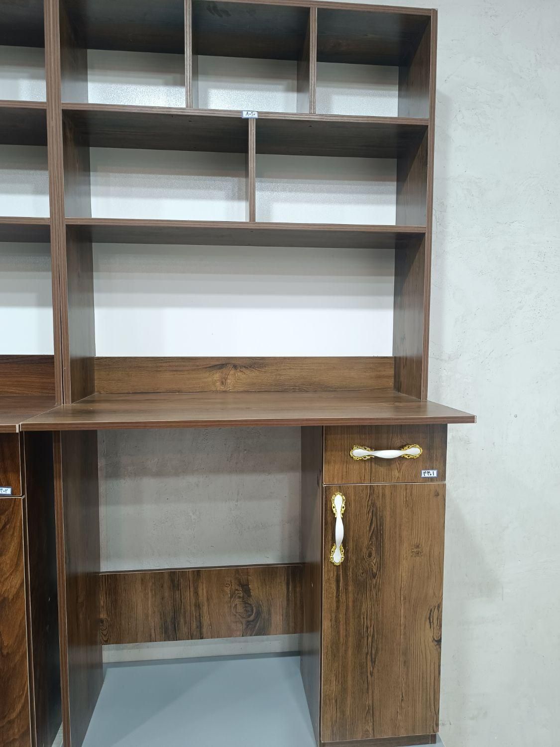 میز تحریر کتابخانه دار ساده و شیک|میز تحریر و کامپیوتر|کاشان, |دیوار