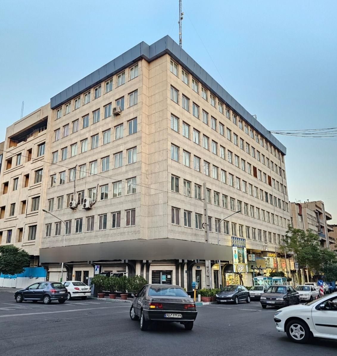 12000متر مستغلات اداری یکجا طالقانی ایرانشهر قرنی|فروش دفتر کار، اتاق اداری، مطب|تهران, نجات اللهی|دیوار