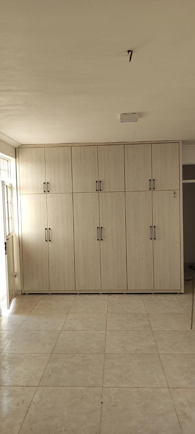 ساخت و نصب انواع کابینت و کمددیواری|کتابخانه، شلف، قفسه‌های دیواری|برازجان, |دیوار