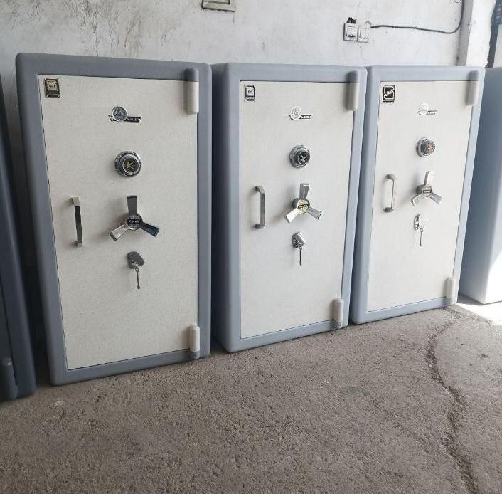 گاو صندوق.اصل          گاوصندوق.نسوز.ضدسرقت|ابزارآلات|اصفهان, شیخ اشراق|دیوار