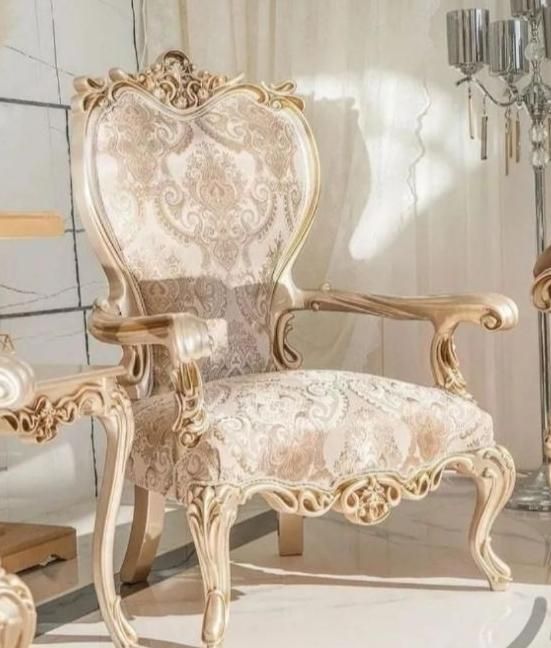 مبل پرفروش سلطنتی پسند|مبلمان خانگی و میز عسلی|رشت, گلسار|دیوار