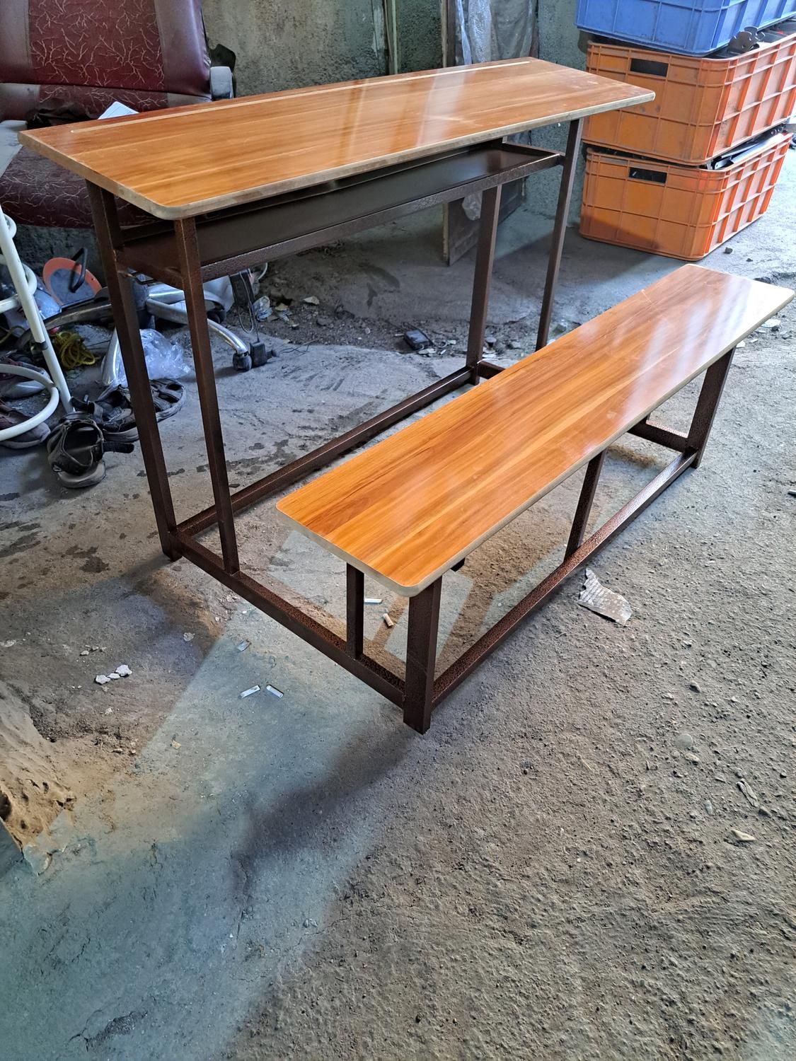 نیمکت ۳ نفره|صندلی و نیمکت|مشهد, خواجه ربیع|دیوار