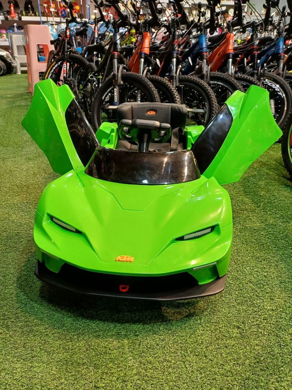 ماشین شارژی جدید درب خفاشی دوموتوربزرگ|اسباب‌بازی بچه|مشهد, توس (بلوار توس)|دیوار