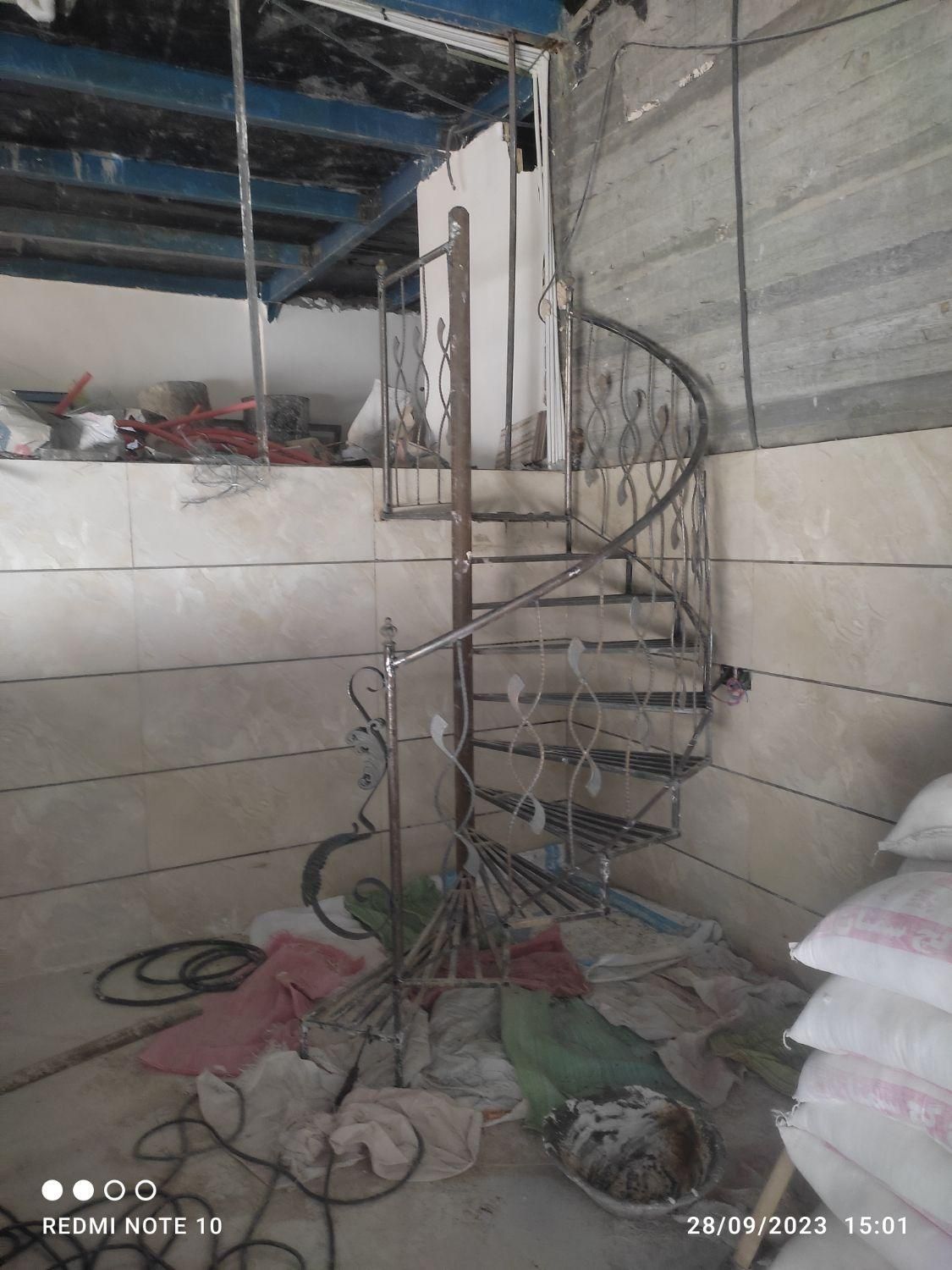 اجرای سقف شیبدار آلاچیق سردب سایبان نرده پله|خدمات پیشه و مهارت|مشهد, نوید|دیوار