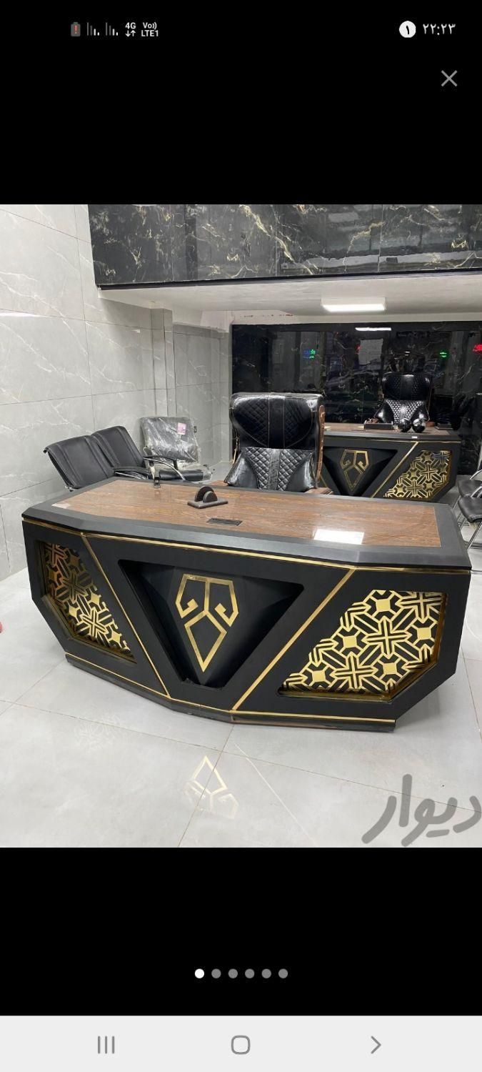 میز مدریت و صندلی اداری. نیم ست ۴نفره|دفتر کار|فردیس, |دیوار